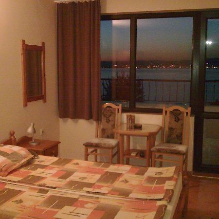 Guest House Tony Nesebar Bagian luar foto