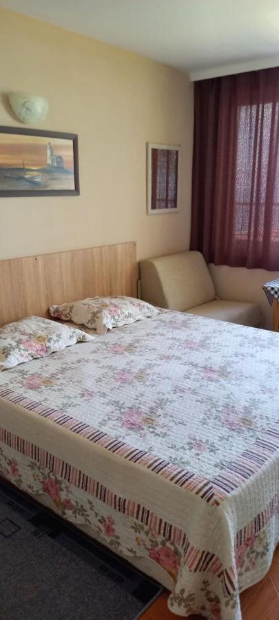Guest House Tony Nesebar Bagian luar foto
